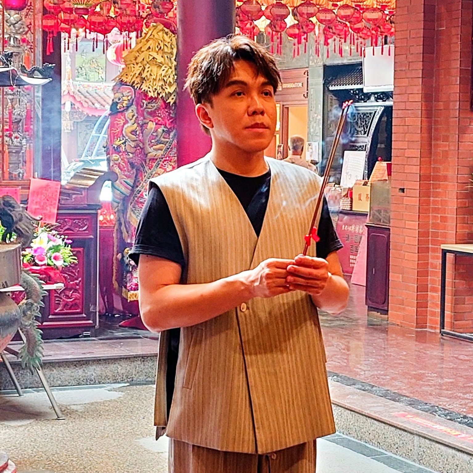 歡迎 ｜知名主持人暨歌手許志豪